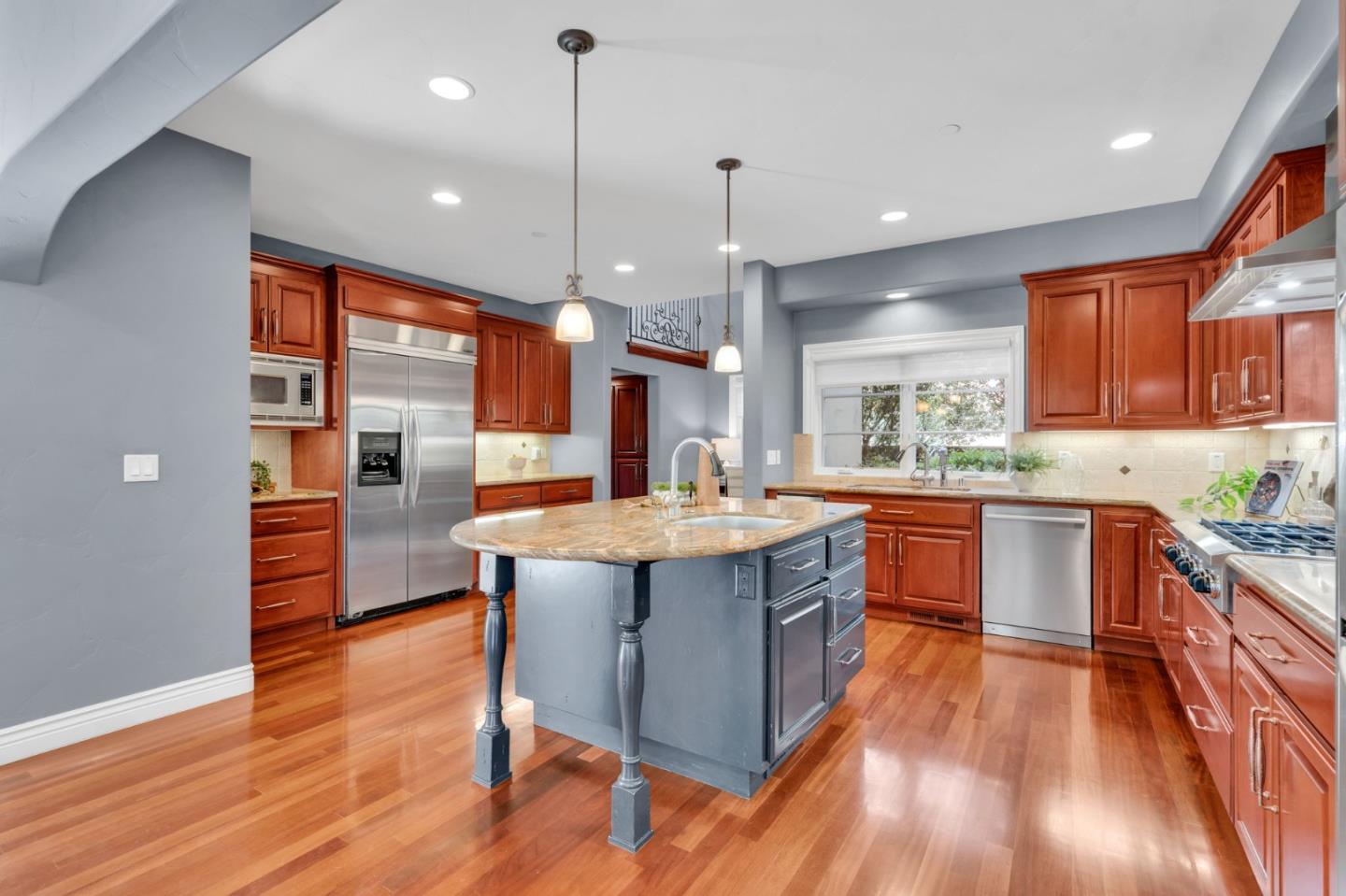 Detail Gallery Image 23 of 122 For 1850 Kickapoo Ct, Morgan Hill,  CA 95037 - 5 Beds | 5 Baths