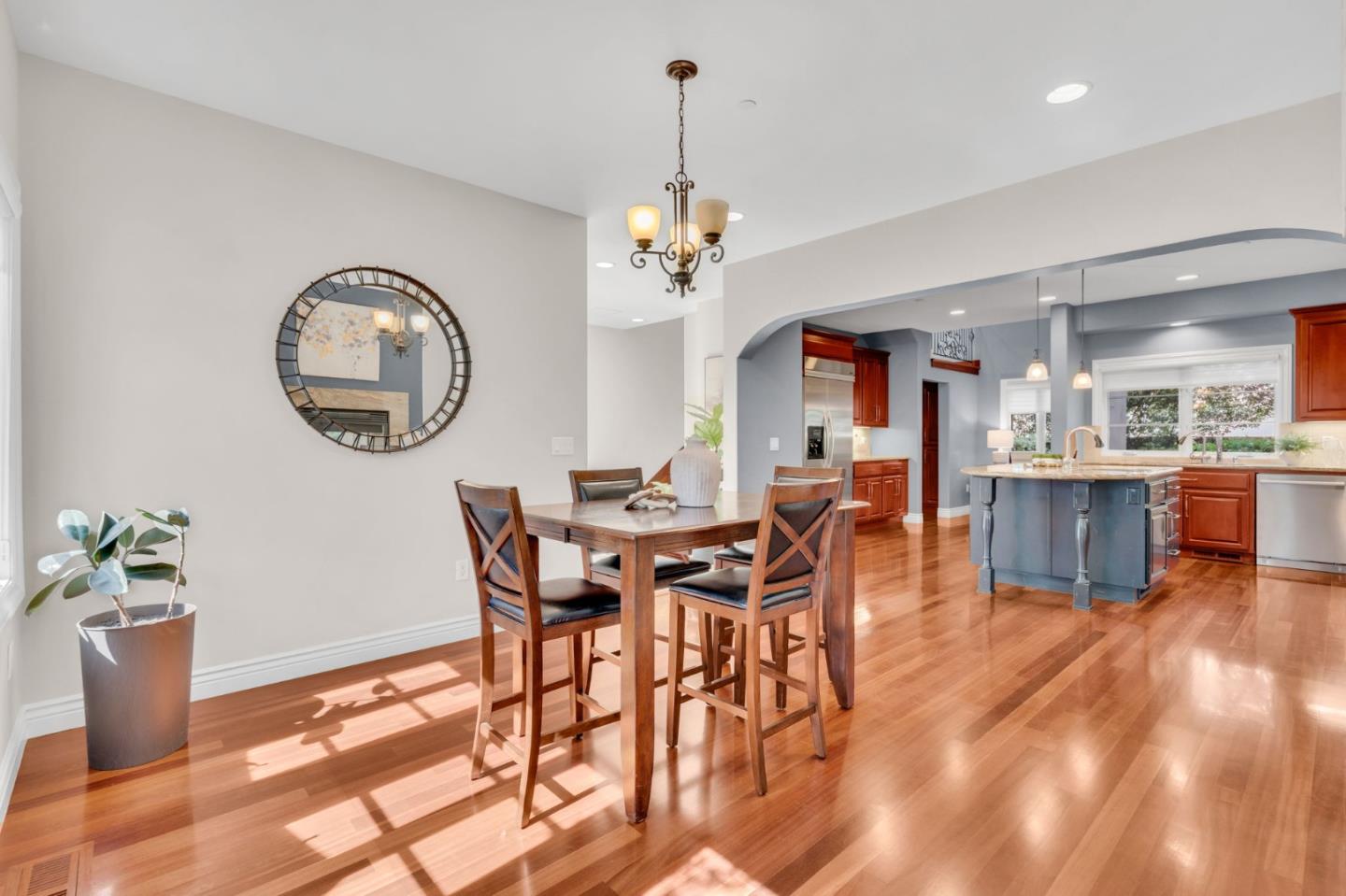 Detail Gallery Image 28 of 122 For 1850 Kickapoo Ct, Morgan Hill,  CA 95037 - 5 Beds | 5 Baths