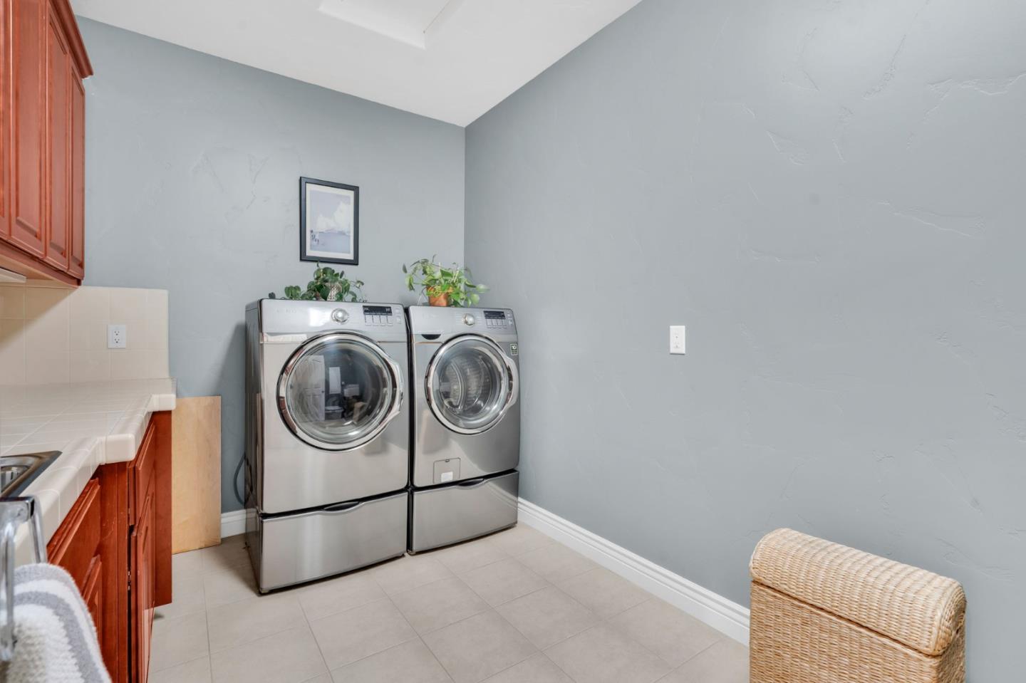 Detail Gallery Image 45 of 122 For 1850 Kickapoo Ct, Morgan Hill,  CA 95037 - 5 Beds | 5 Baths