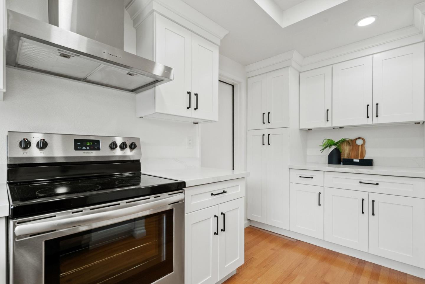 Detail Gallery Image 12 of 48 For 7242 Sharon Dr, San Jose,  CA 95129 - 3 Beds | 2 Baths