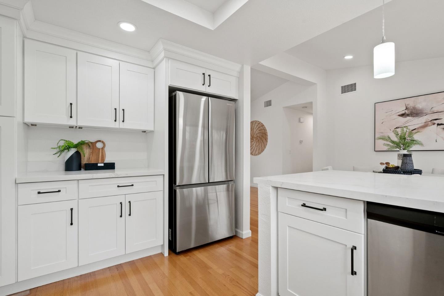 Detail Gallery Image 13 of 48 For 7242 Sharon Dr, San Jose,  CA 95129 - 3 Beds | 2 Baths