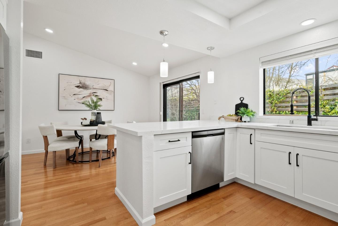 Detail Gallery Image 16 of 48 For 7242 Sharon Dr, San Jose,  CA 95129 - 3 Beds | 2 Baths