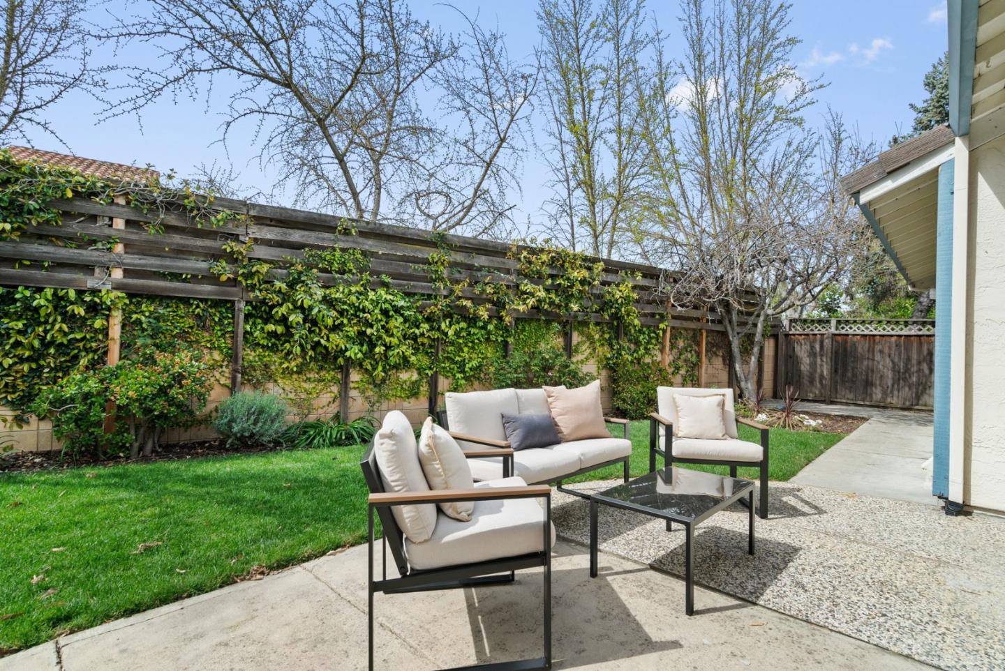 Detail Gallery Image 17 of 48 For 7242 Sharon Dr, San Jose,  CA 95129 - 3 Beds | 2 Baths