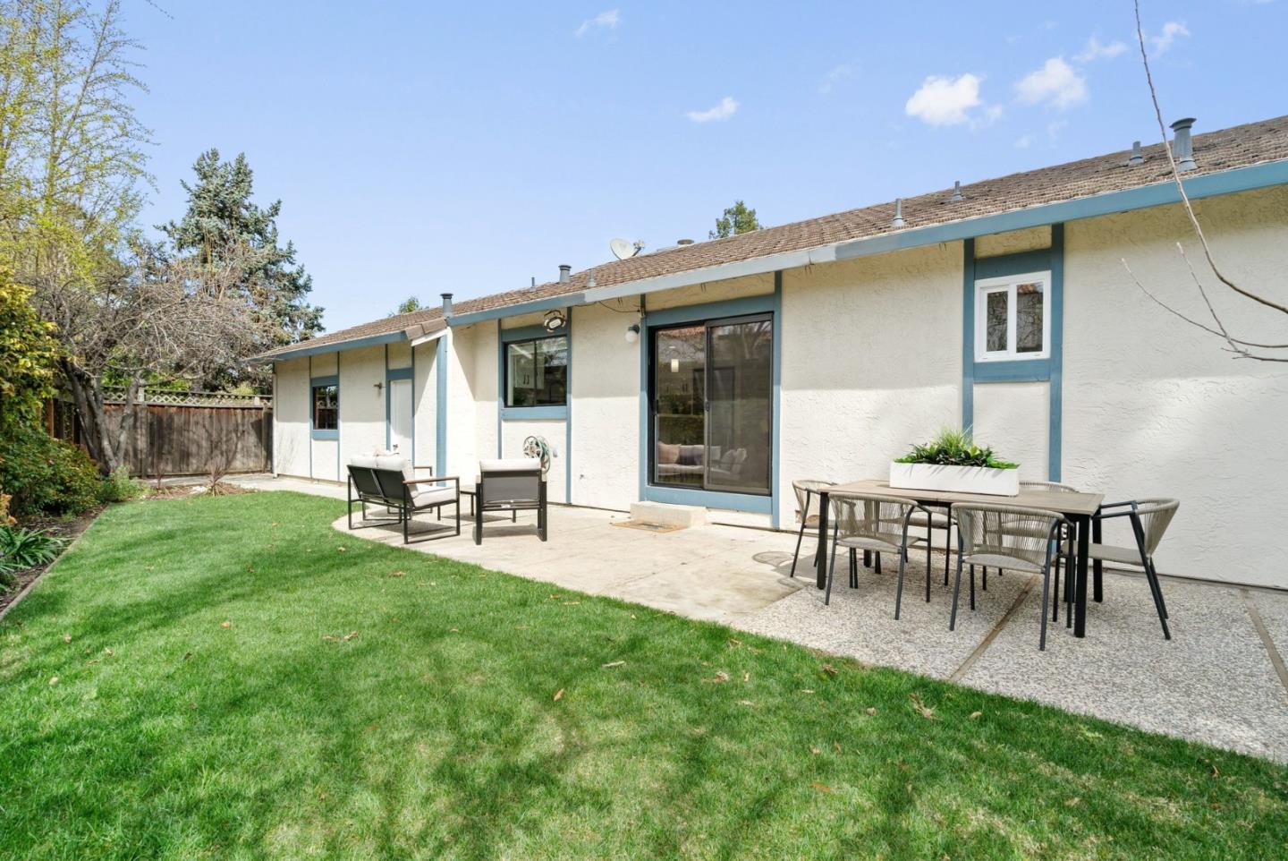 Detail Gallery Image 18 of 48 For 7242 Sharon Dr, San Jose,  CA 95129 - 3 Beds | 2 Baths