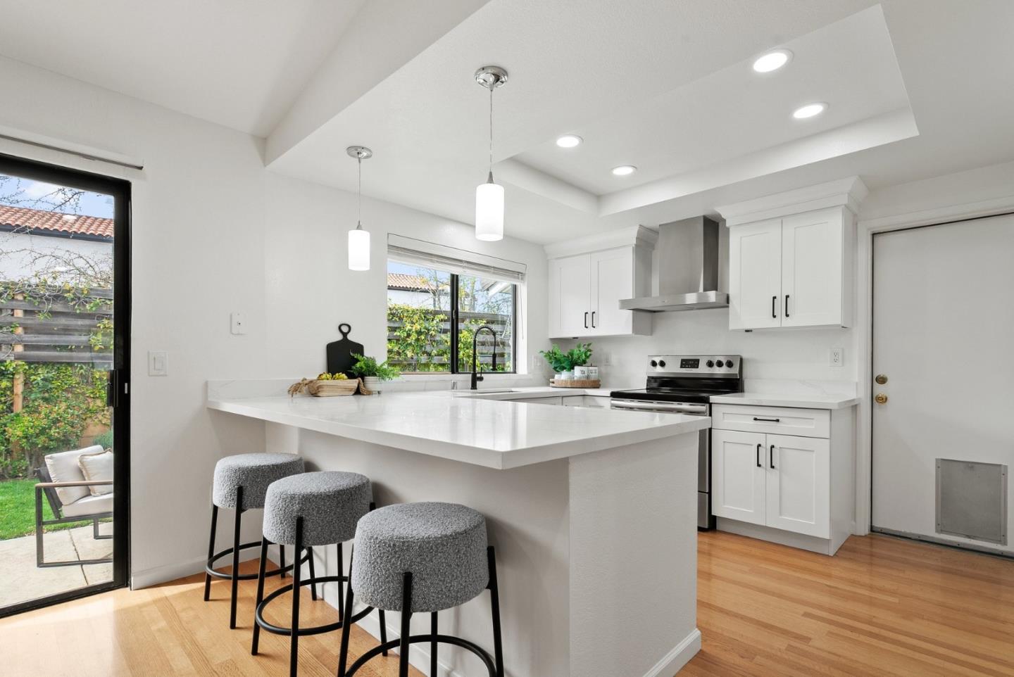 Detail Gallery Image 19 of 48 For 7242 Sharon Dr, San Jose,  CA 95129 - 3 Beds | 2 Baths