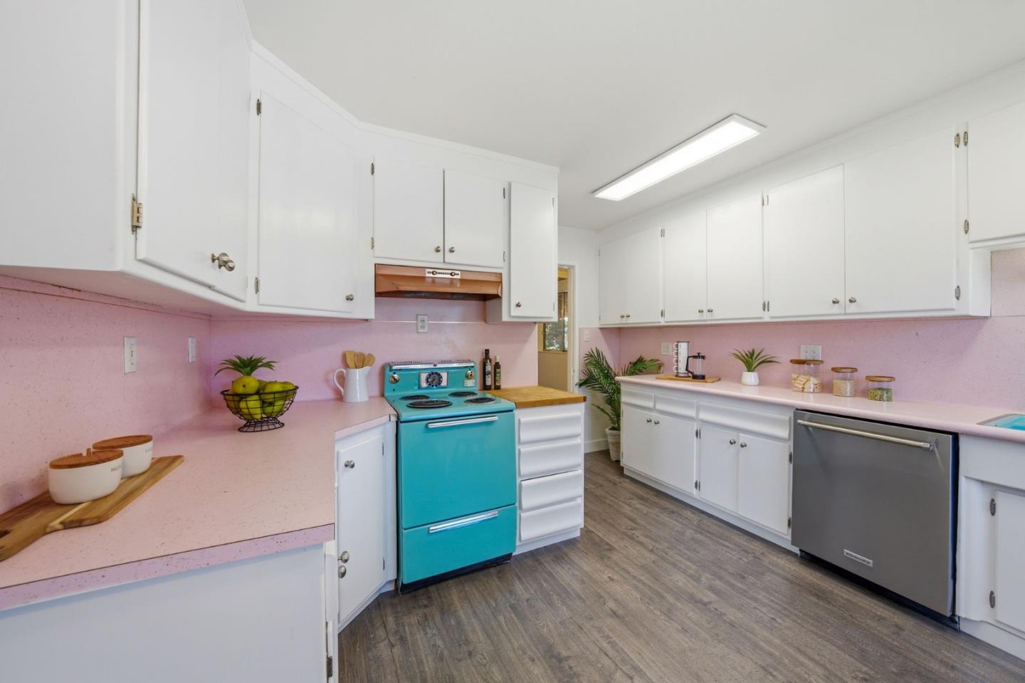 Detail Gallery Image 11 of 60 For 22389 Moyers St, Castro Valley,  CA 94546 - 3 Beds | 2 Baths