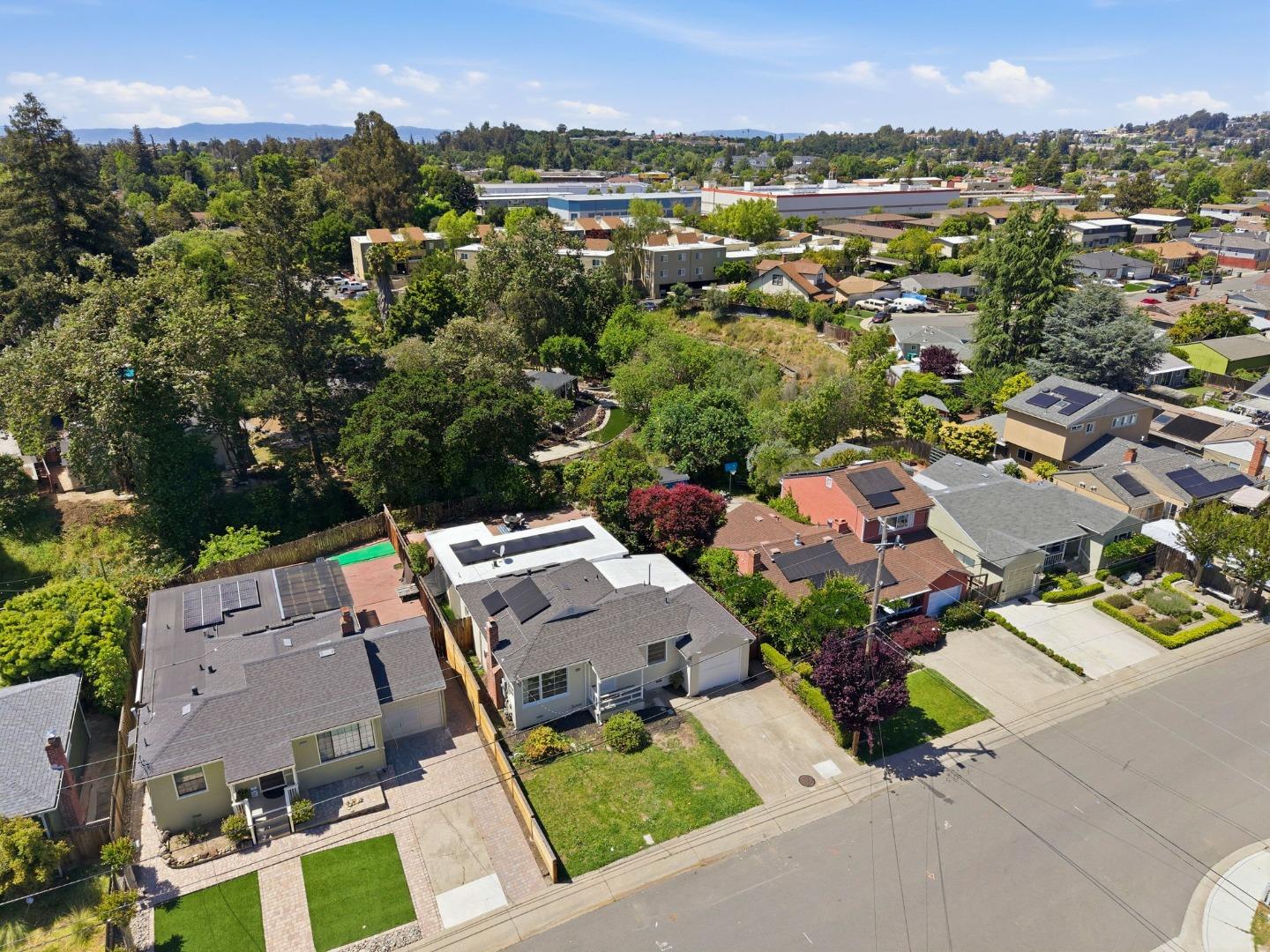 Detail Gallery Image 51 of 60 For 22389 Moyers St, Castro Valley,  CA 94546 - 3 Beds | 2 Baths