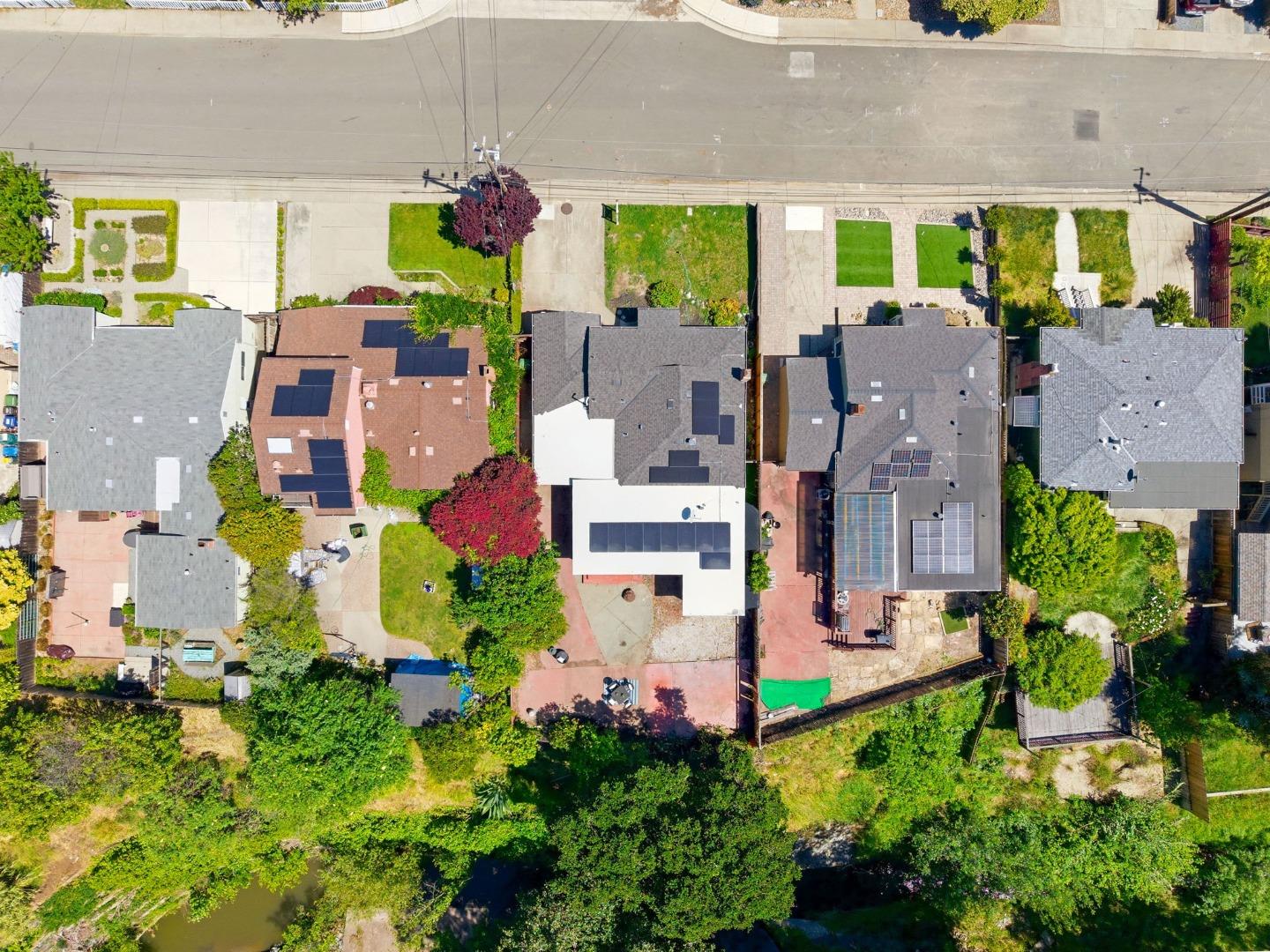 Detail Gallery Image 54 of 60 For 22389 Moyers St, Castro Valley,  CA 94546 - 3 Beds | 2 Baths