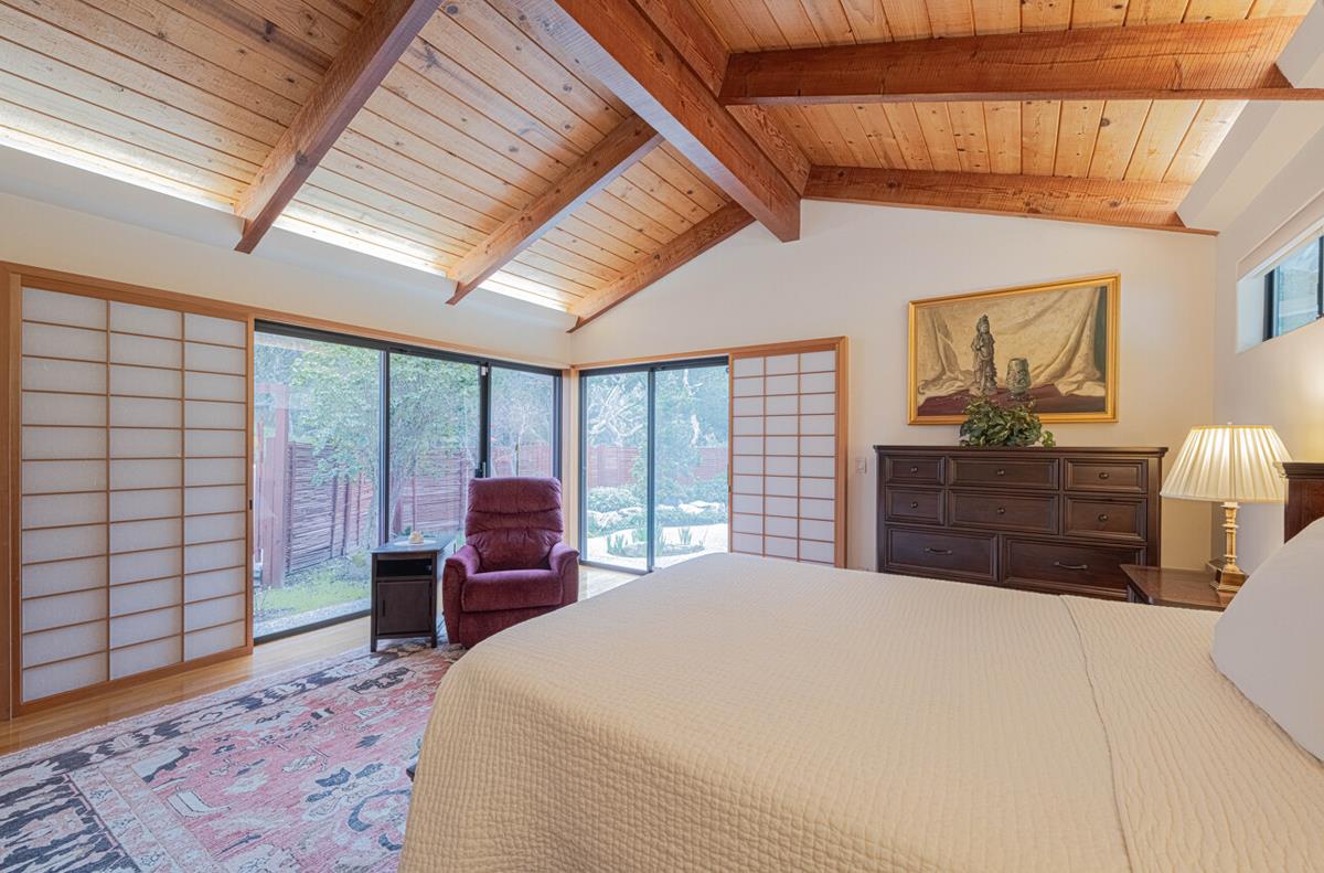 Detail Gallery Image 25 of 67 For 25207 Casiano Dr, Salinas,  CA 93908 - 4 Beds | 4 Baths