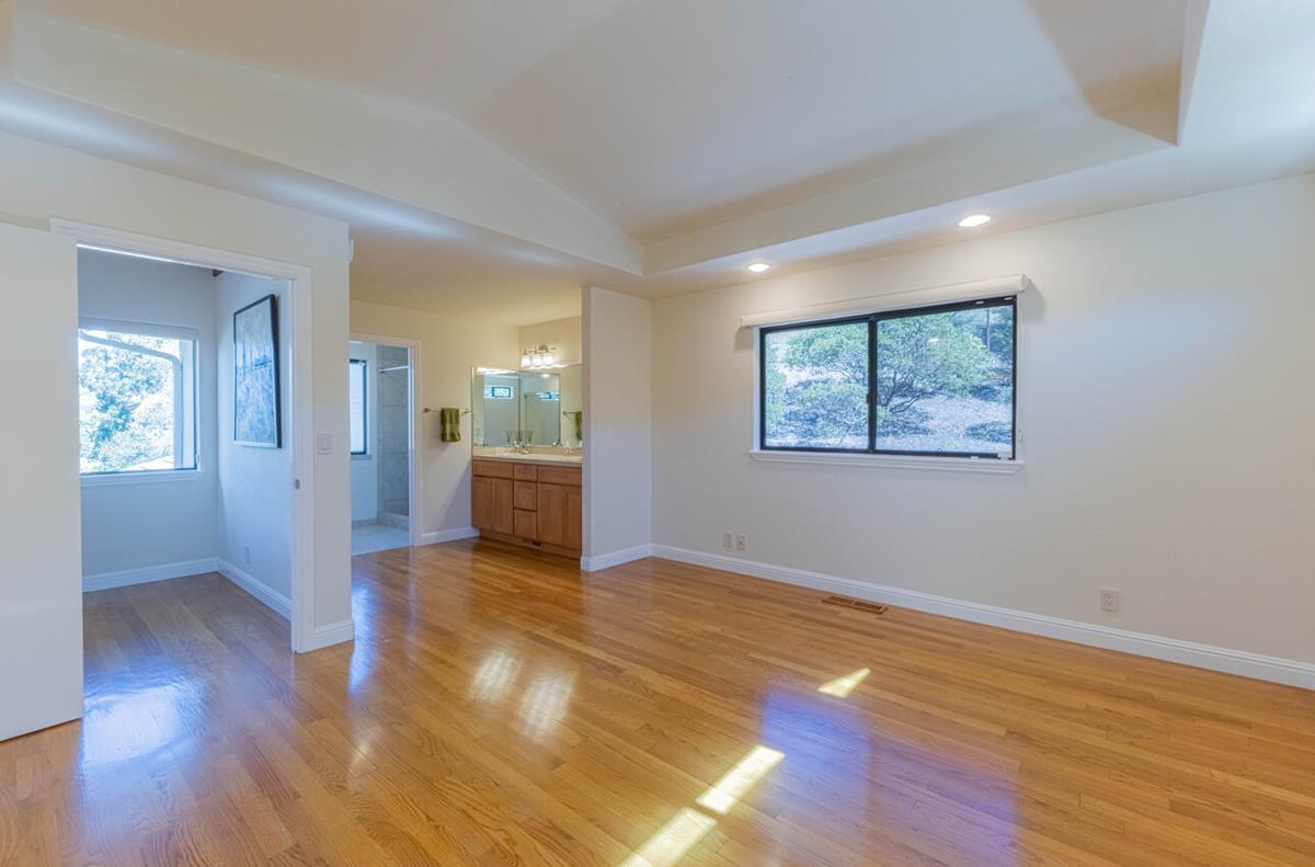 Detail Gallery Image 35 of 67 For 25207 Casiano Dr, Salinas,  CA 93908 - 4 Beds | 4 Baths