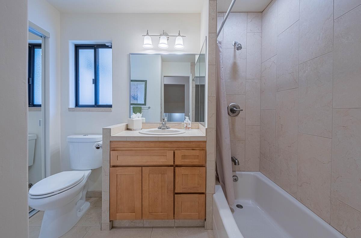 Detail Gallery Image 40 of 67 For 25207 Casiano Dr, Salinas,  CA 93908 - 4 Beds | 4 Baths