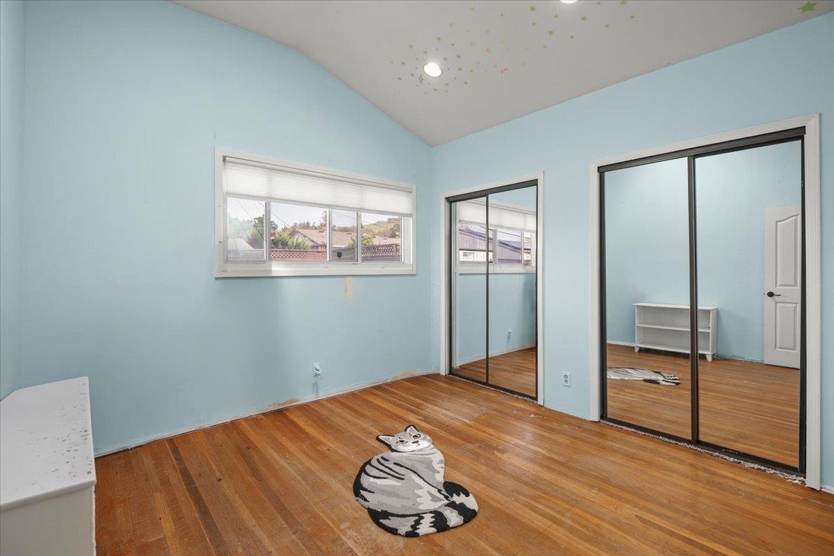 Detail Gallery Image 13 of 17 For 15001 Ridgetop Dr, San Jose,  CA 95127 - 3 Beds | 2 Baths