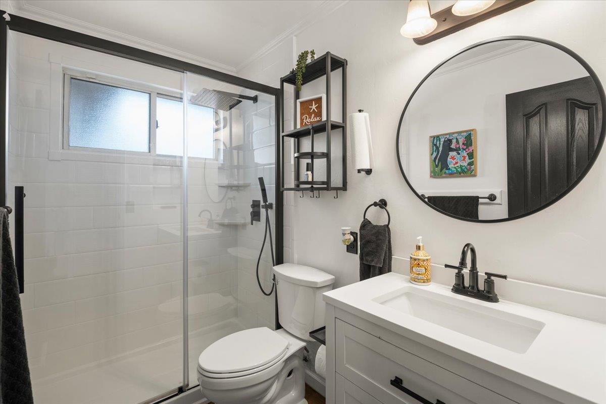 Detail Gallery Image 14 of 17 For 15001 Ridgetop Dr, San Jose,  CA 95127 - 3 Beds | 2 Baths