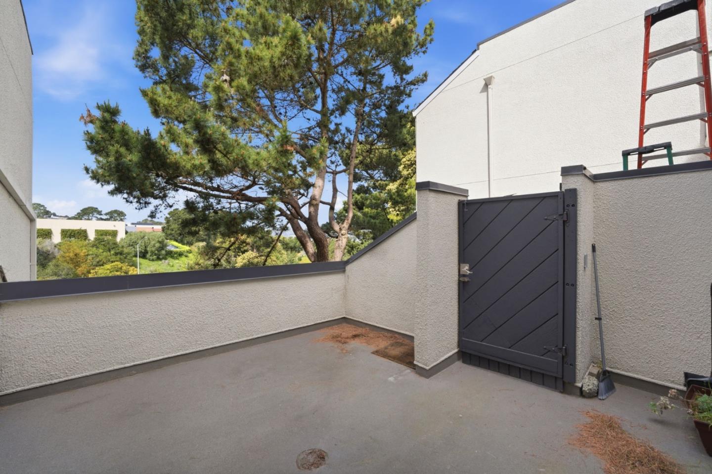 Detail Gallery Image 23 of 28 For 1 Appian Way #714-5,  South San Francisco,  CA 94080 - 1 Beds | 1 Baths