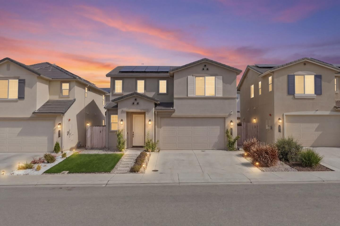 Detail Gallery Image 2 of 49 For 1207 Walker Peak Way, Hollister,  CA 95023 - 3 Beds | 2/1 Baths