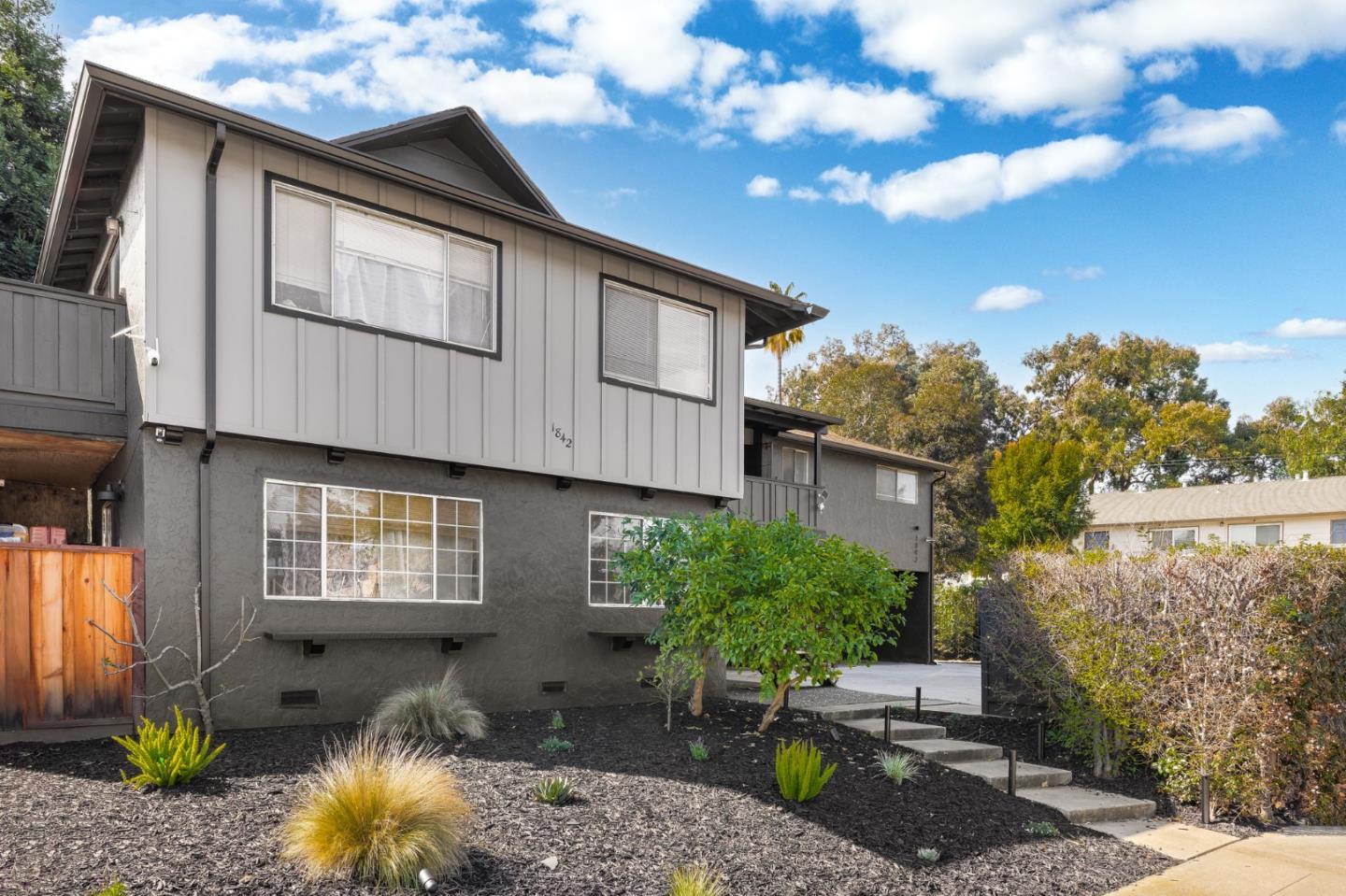 Detail Gallery Image 2 of 5 For 172 Permanente Way, Mountain View,  CA 94041 - – Beds | – Baths