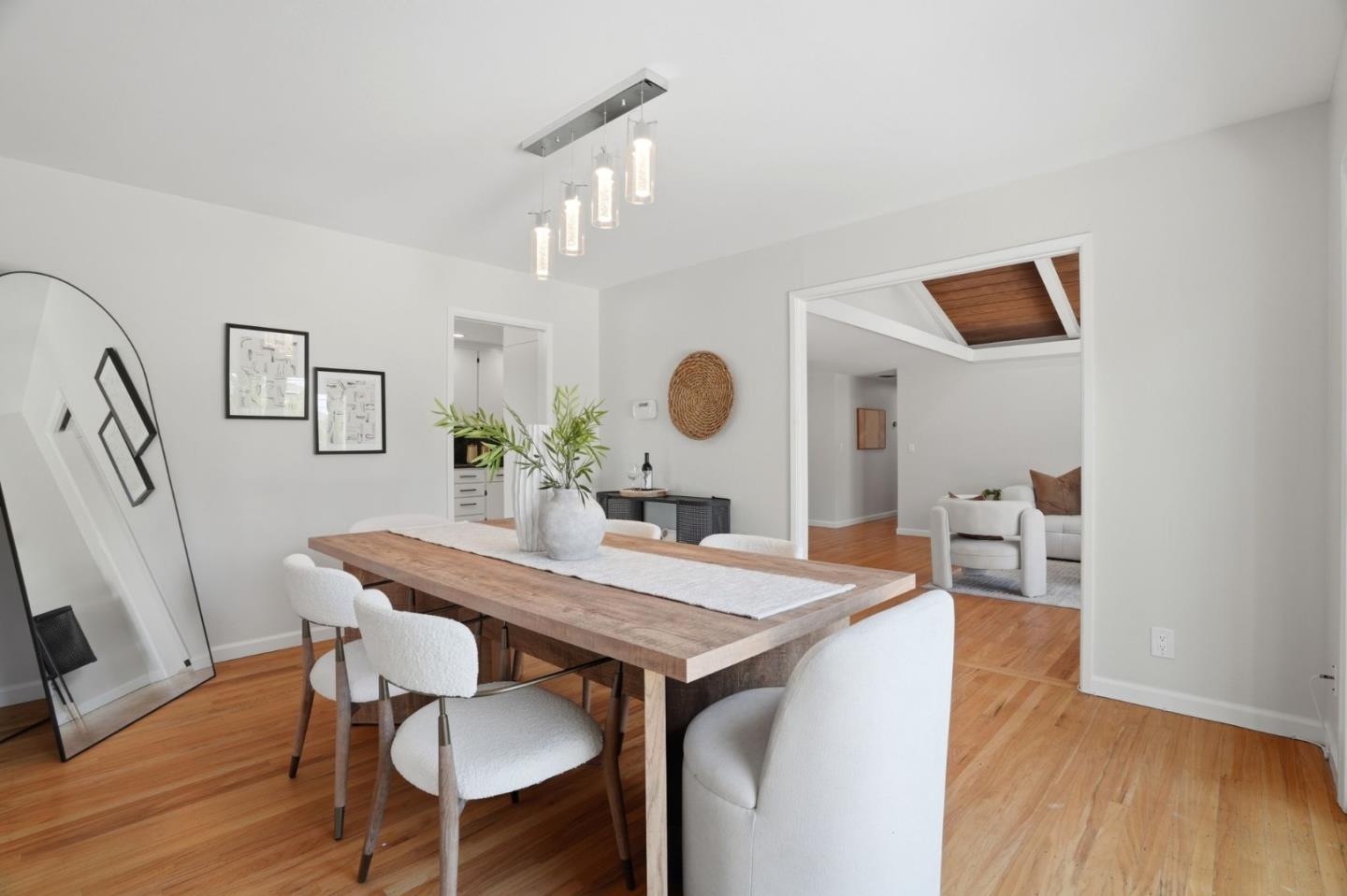 Detail Gallery Image 14 of 66 For 500 Kiely Blvd, Santa Clara,  CA 95051 - 4 Beds | 2 Baths