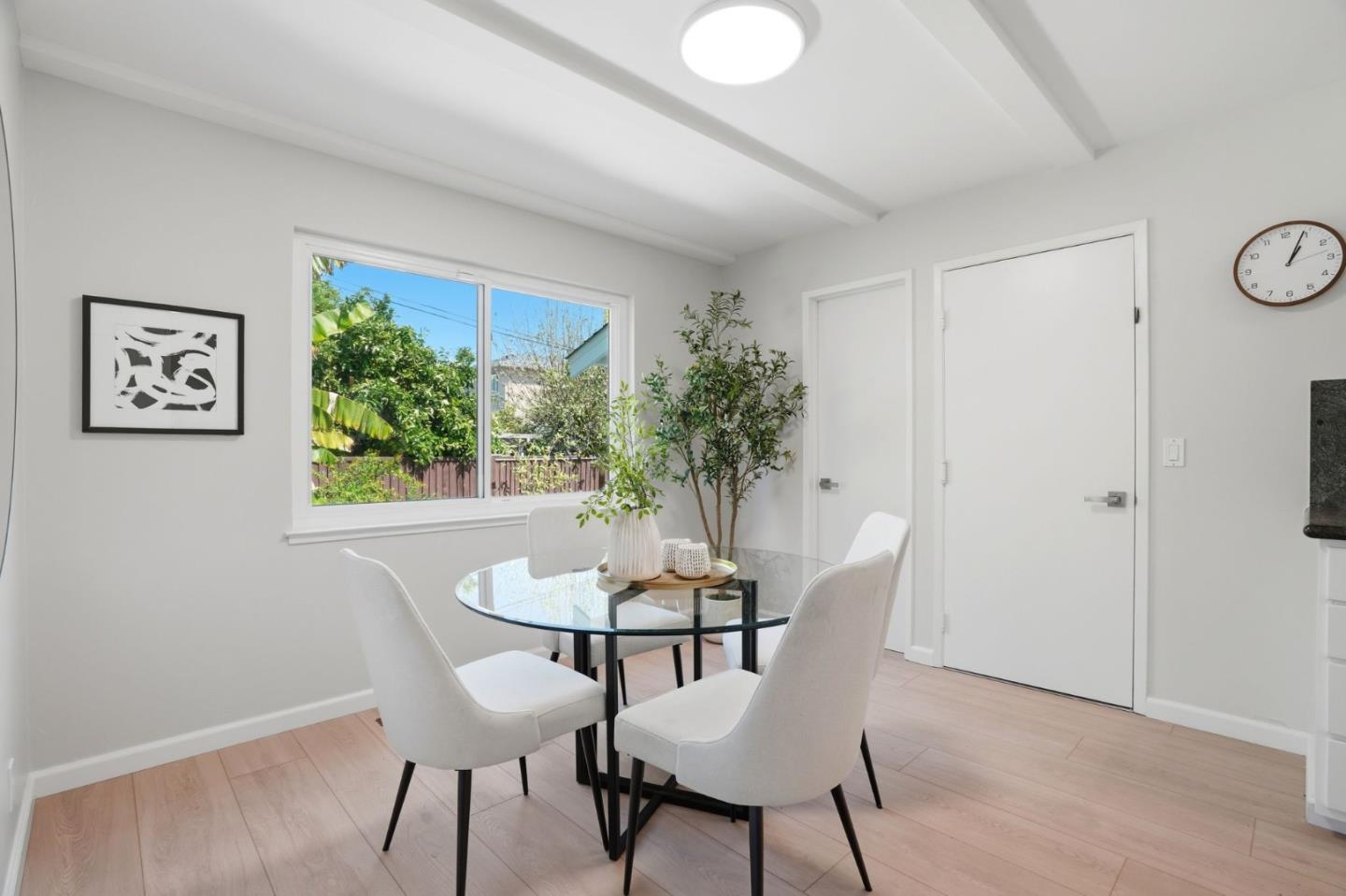 Detail Gallery Image 16 of 66 For 500 Kiely Blvd, Santa Clara,  CA 95051 - 4 Beds | 2 Baths