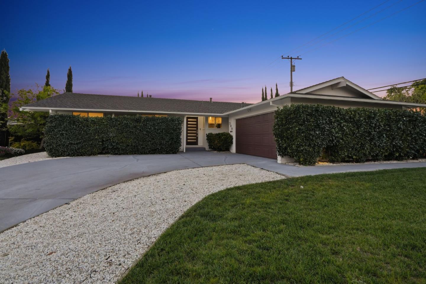 Detail Gallery Image 5 of 66 For 500 Kiely Blvd, Santa Clara,  CA 95051 - 4 Beds | 2 Baths