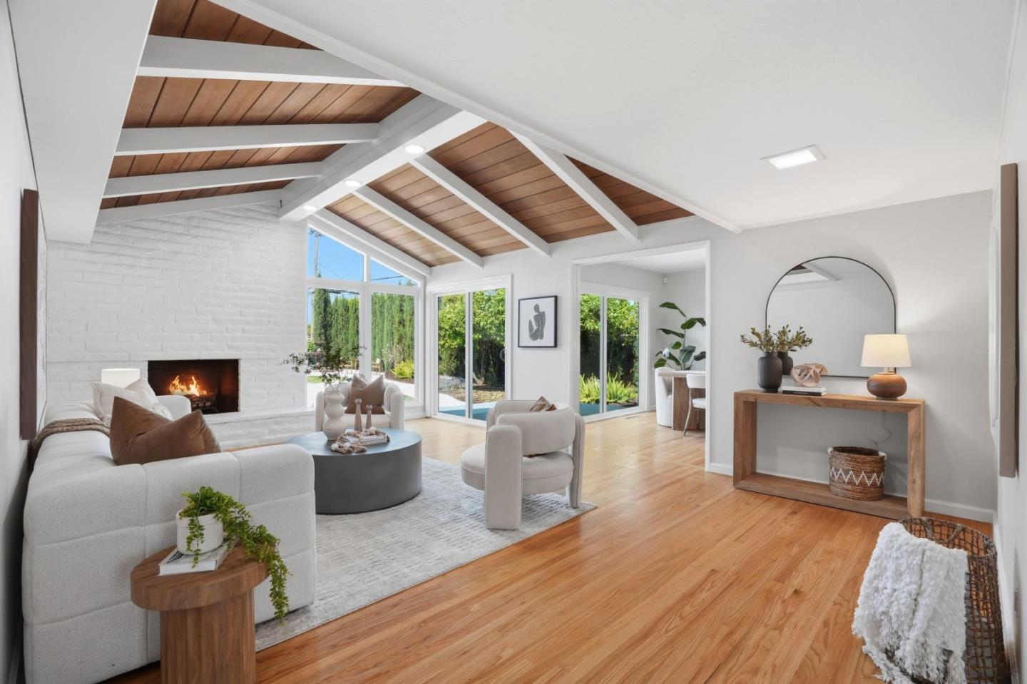 Detail Gallery Image 8 of 66 For 500 Kiely Blvd, Santa Clara,  CA 95051 - 4 Beds | 2 Baths