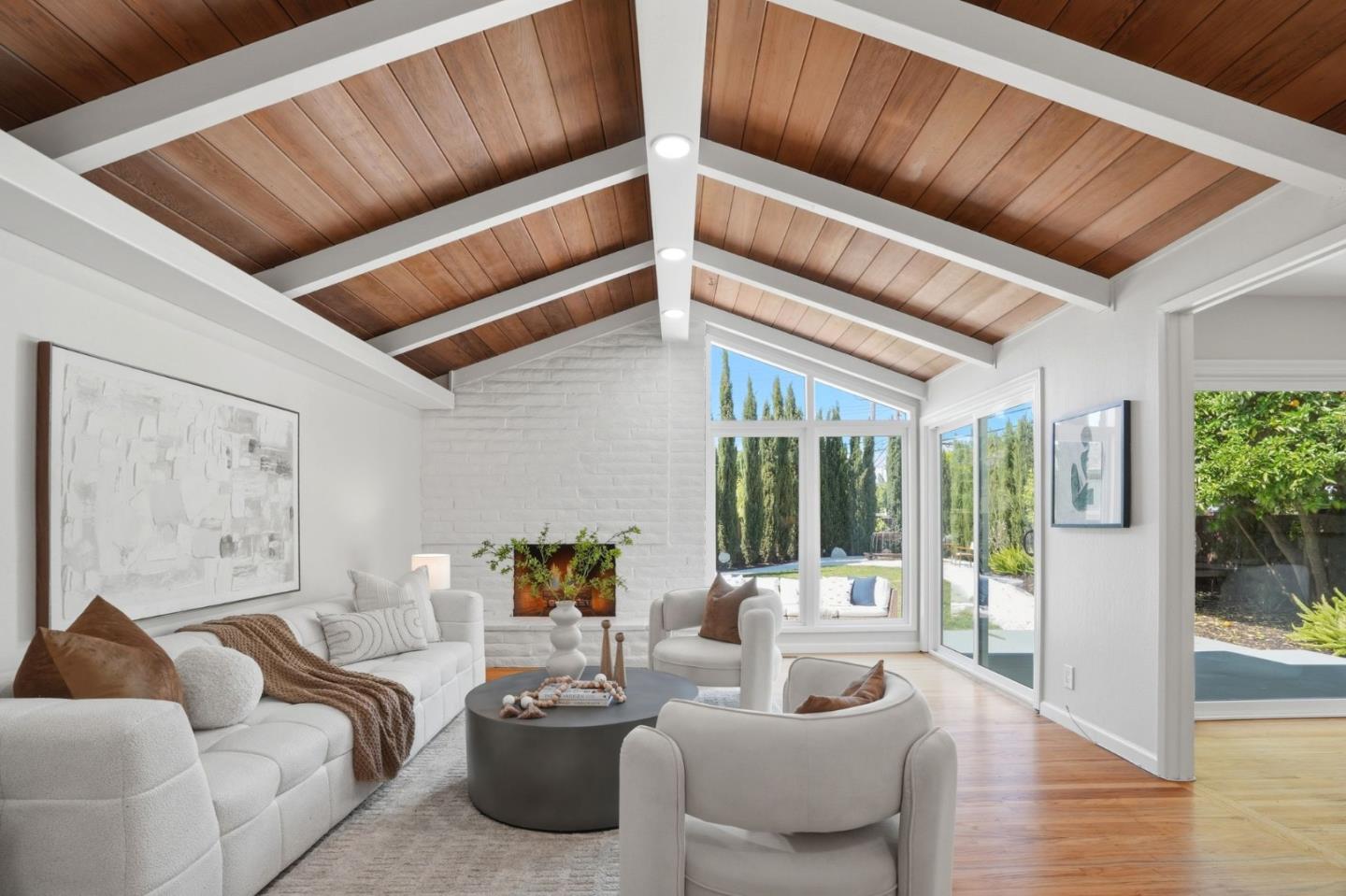 Detail Gallery Image 9 of 66 For 500 Kiely Blvd, Santa Clara,  CA 95051 - 4 Beds | 2 Baths