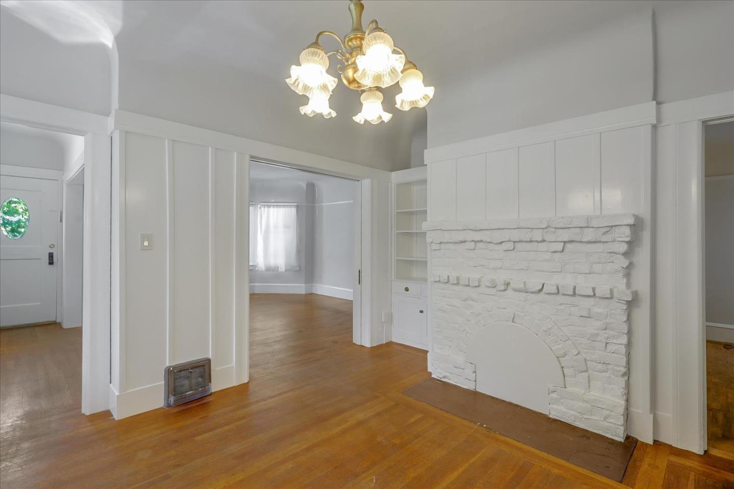 Detail Gallery Image 12 of 30 For 422 Vernon St, Oakland,  CA 94610 - 2 Beds | 1 Baths