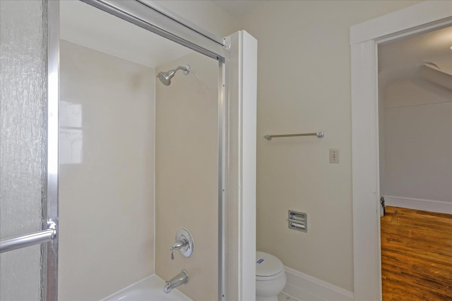 Detail Gallery Image 22 of 30 For 422 Vernon St, Oakland,  CA 94610 - 2 Beds | 1 Baths