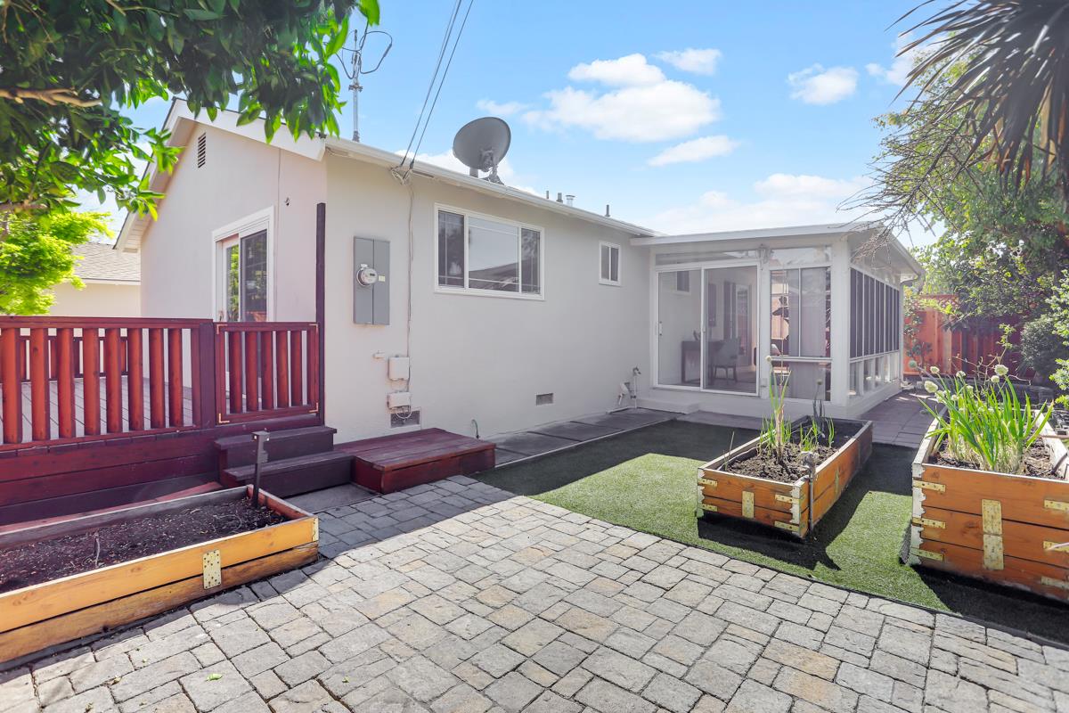 Detail Gallery Image 19 of 27 For 3003 Millar Ave, Santa Clara,  CA 95051 - 3 Beds | 2 Baths