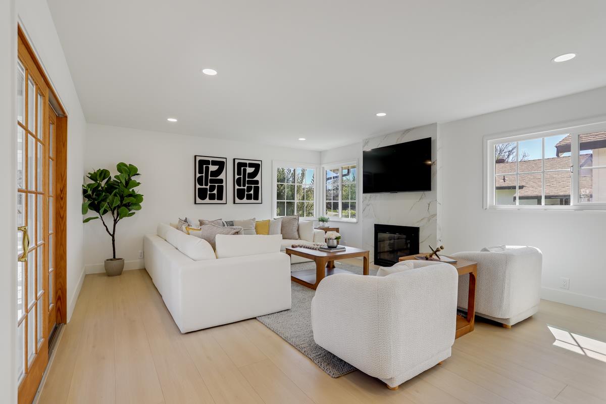 Detail Gallery Image 4 of 27 For 3003 Millar Ave, Santa Clara,  CA 95051 - 3 Beds | 2 Baths