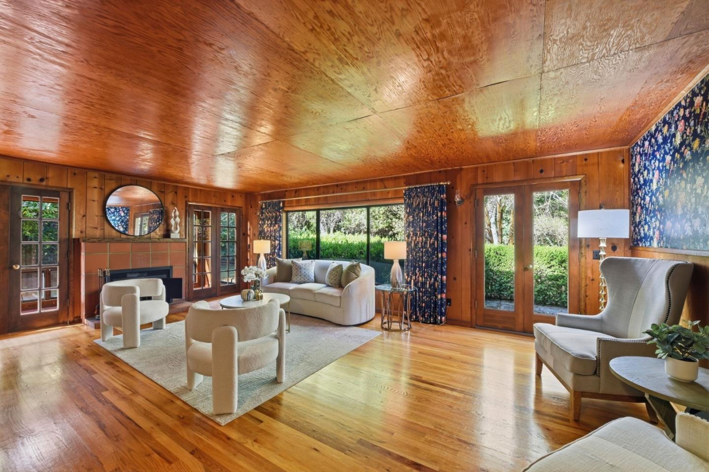 Detail Gallery Image 18 of 61 For 12861 Foothill Ln, Saratoga,  CA 95070 - 3 Beds | 2 Baths