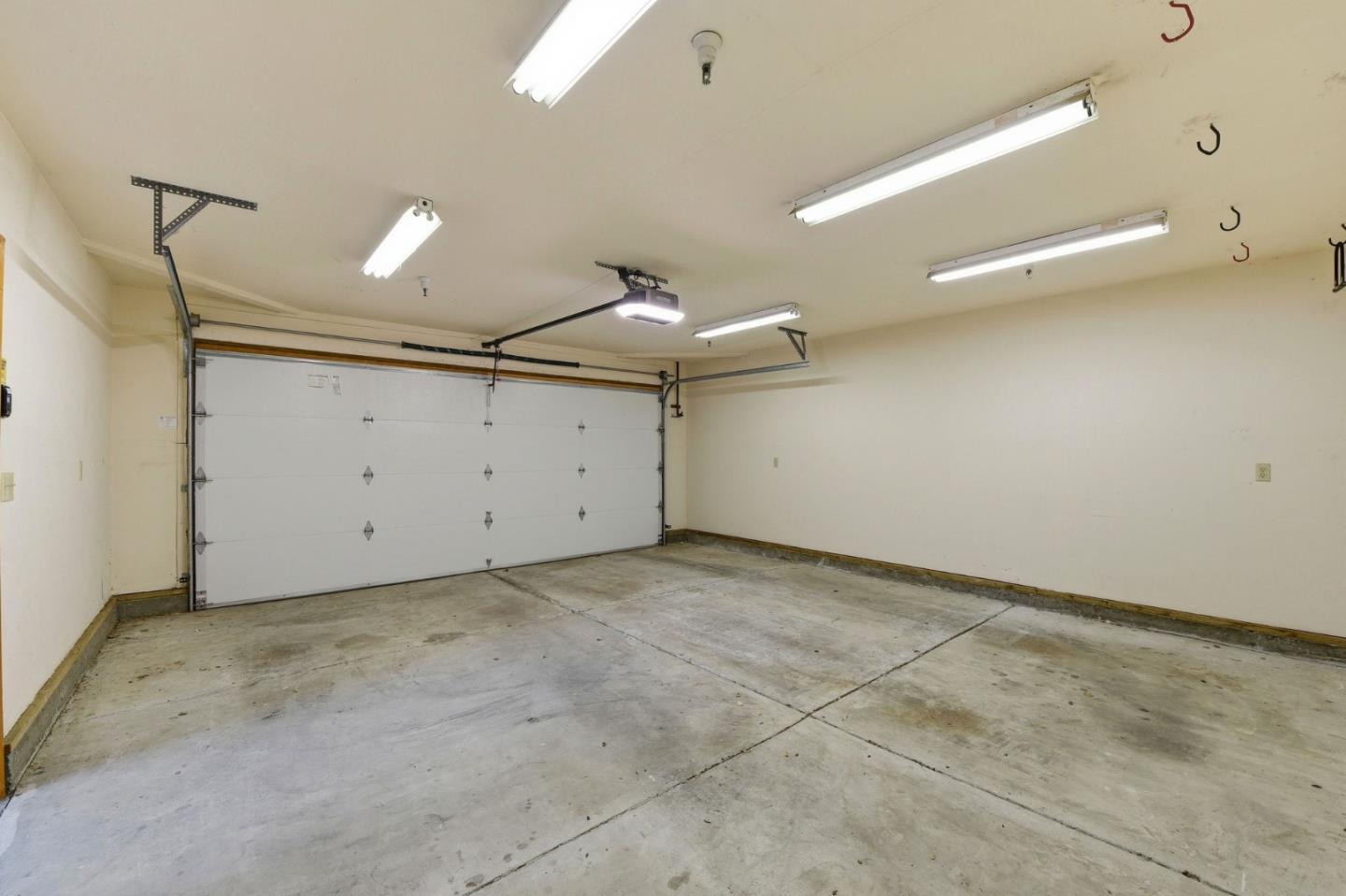 Detail Gallery Image 36 of 61 For 12861 Foothill Ln, Saratoga,  CA 95070 - 3 Beds | 2 Baths