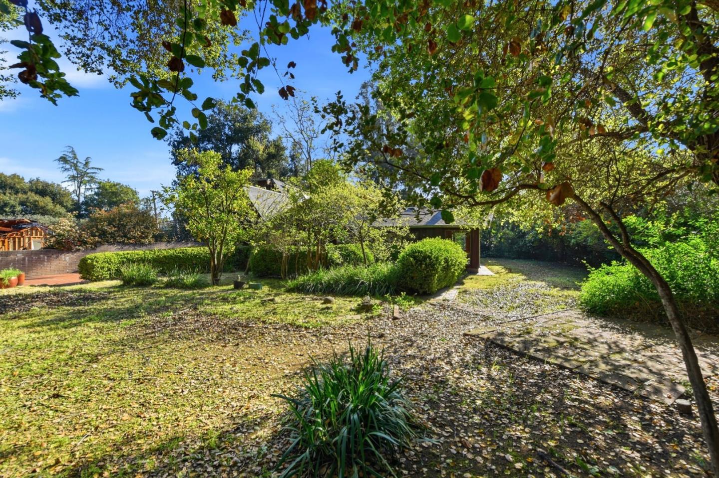 Detail Gallery Image 48 of 61 For 12861 Foothill Ln, Saratoga,  CA 95070 - 3 Beds | 2 Baths