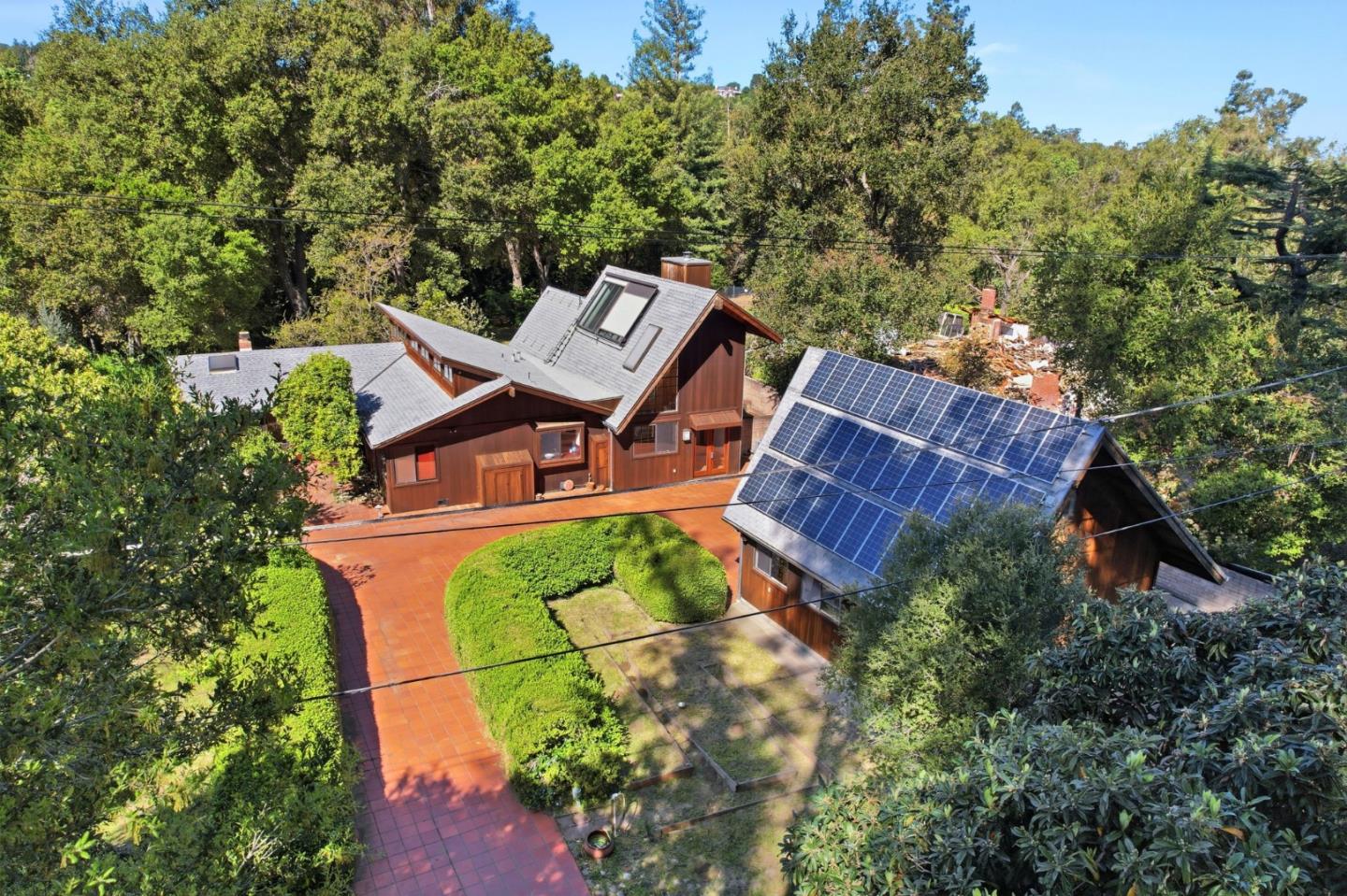 Detail Gallery Image 51 of 61 For 12861 Foothill Ln, Saratoga,  CA 95070 - 3 Beds | 2 Baths