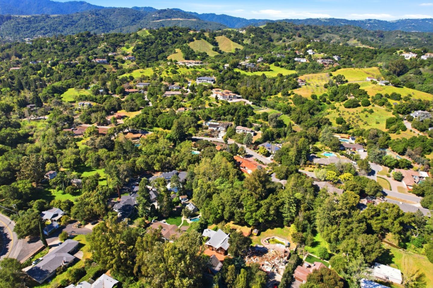 Detail Gallery Image 59 of 61 For 12861 Foothill Ln, Saratoga,  CA 95070 - 3 Beds | 2 Baths