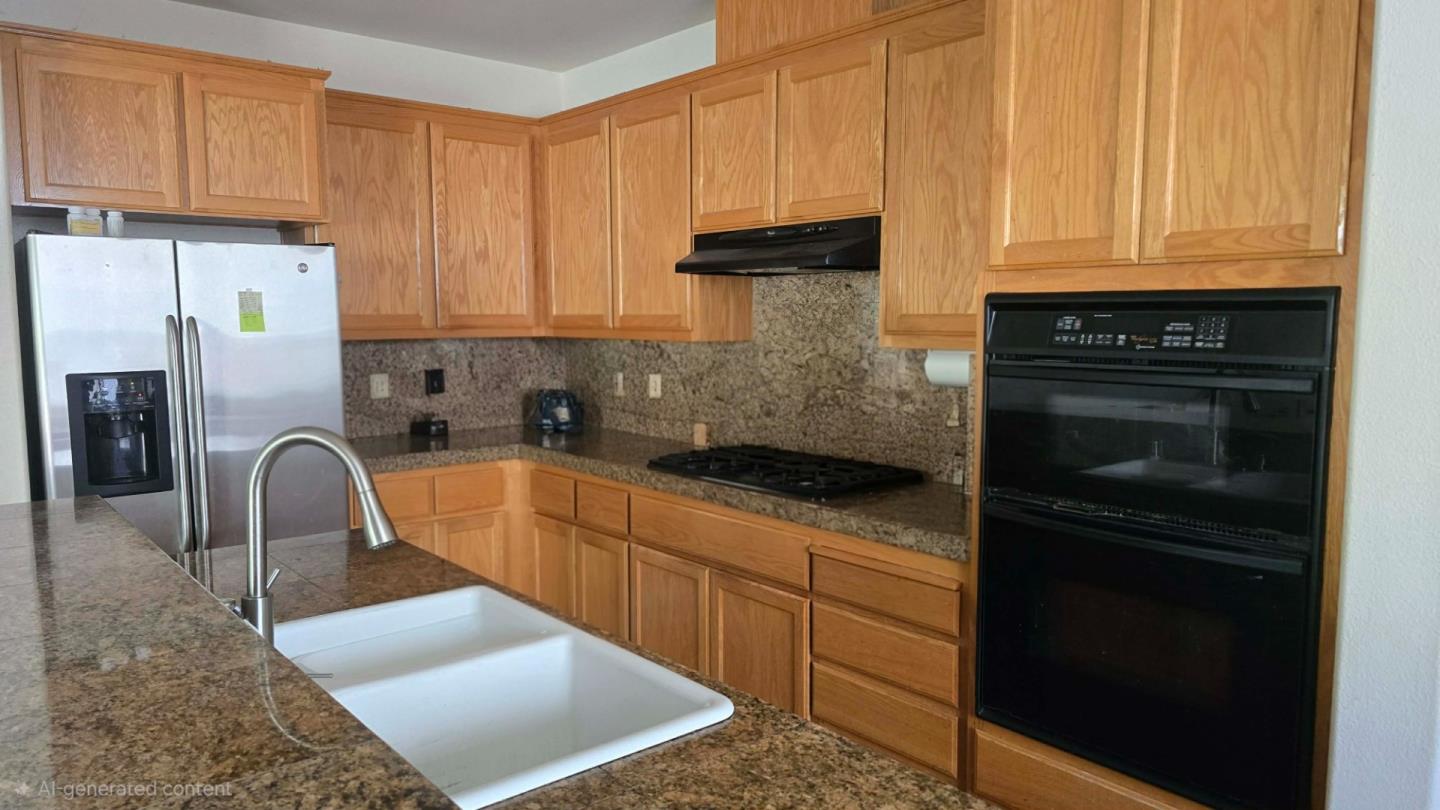 Detail Gallery Image 10 of 28 For 138 Spikerush Cir, American Canyon,  CA 94503 - 5 Beds | 3 Baths