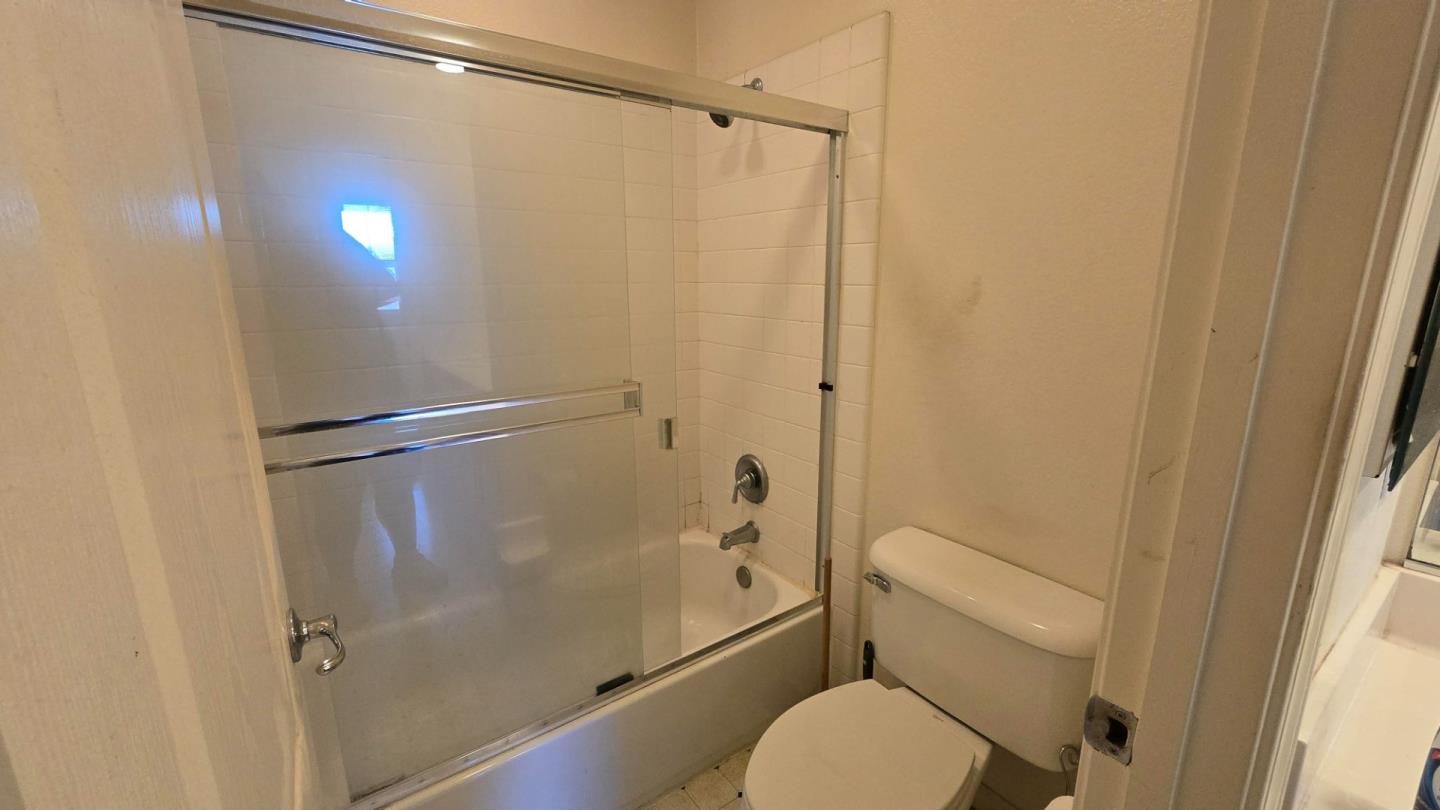 Detail Gallery Image 19 of 28 For 138 Spikerush Cir, American Canyon,  CA 94503 - 5 Beds | 3 Baths