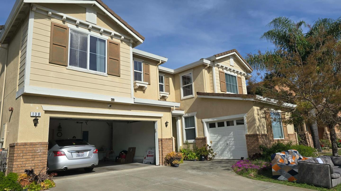 Detail Gallery Image 2 of 28 For 138 Spikerush Cir, American Canyon,  CA 94503 - 5 Beds | 3 Baths