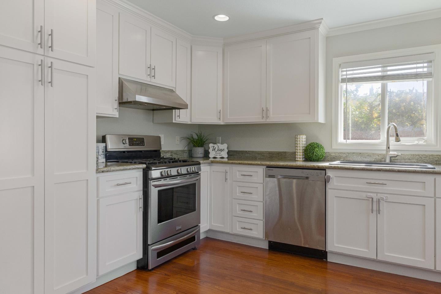 Detail Gallery Image 10 of 25 For 151 Magellan Ave, San Jose,  CA 95116 - 2 Beds | 1 Baths