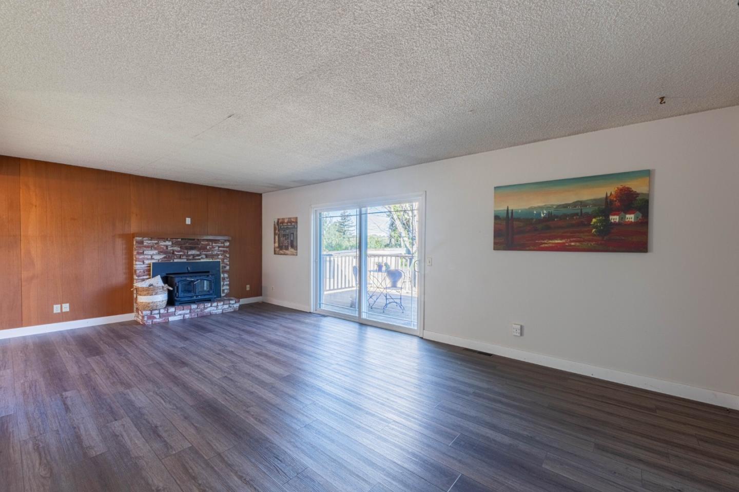 Detail Gallery Image 4 of 45 For 3585 Viola Dr, Aromas,  CA 95004 - 3 Beds | 2 Baths