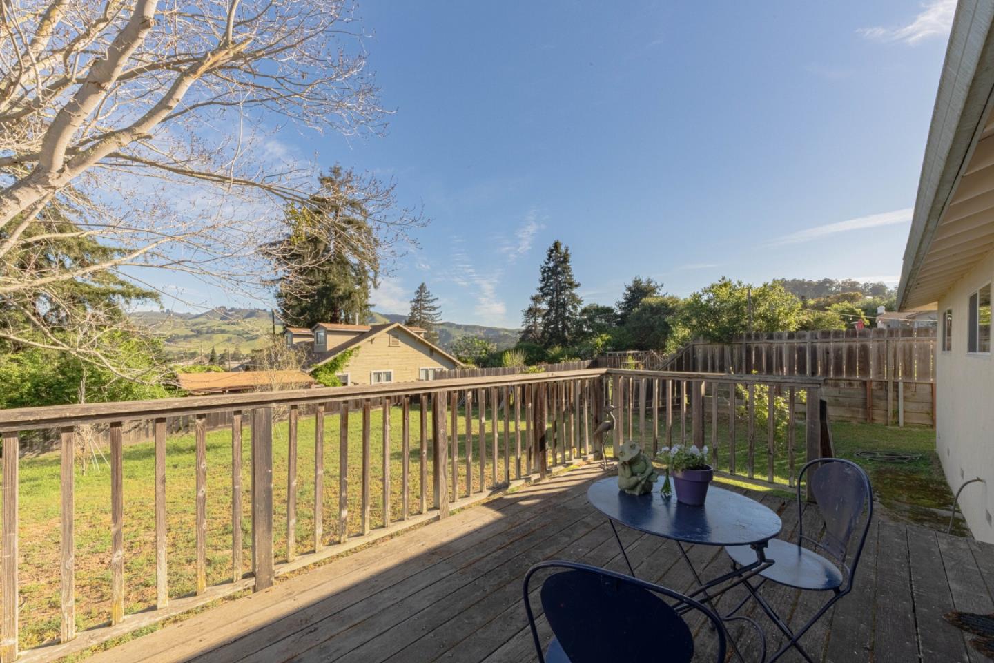 Detail Gallery Image 5 of 45 For 3585 Viola Dr, Aromas,  CA 95004 - 3 Beds | 2 Baths