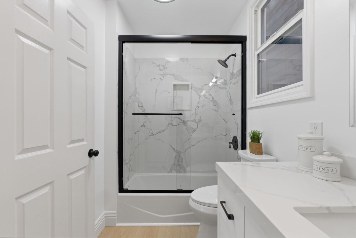 Detail Gallery Image 19 of 41 For 444 Irvington St, Daly City,  CA 94014 - 2 Beds | 2 Baths