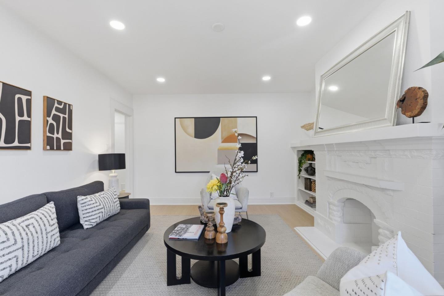 Detail Gallery Image 3 of 41 For 444 Irvington St, Daly City,  CA 94014 - 2 Beds | 2 Baths