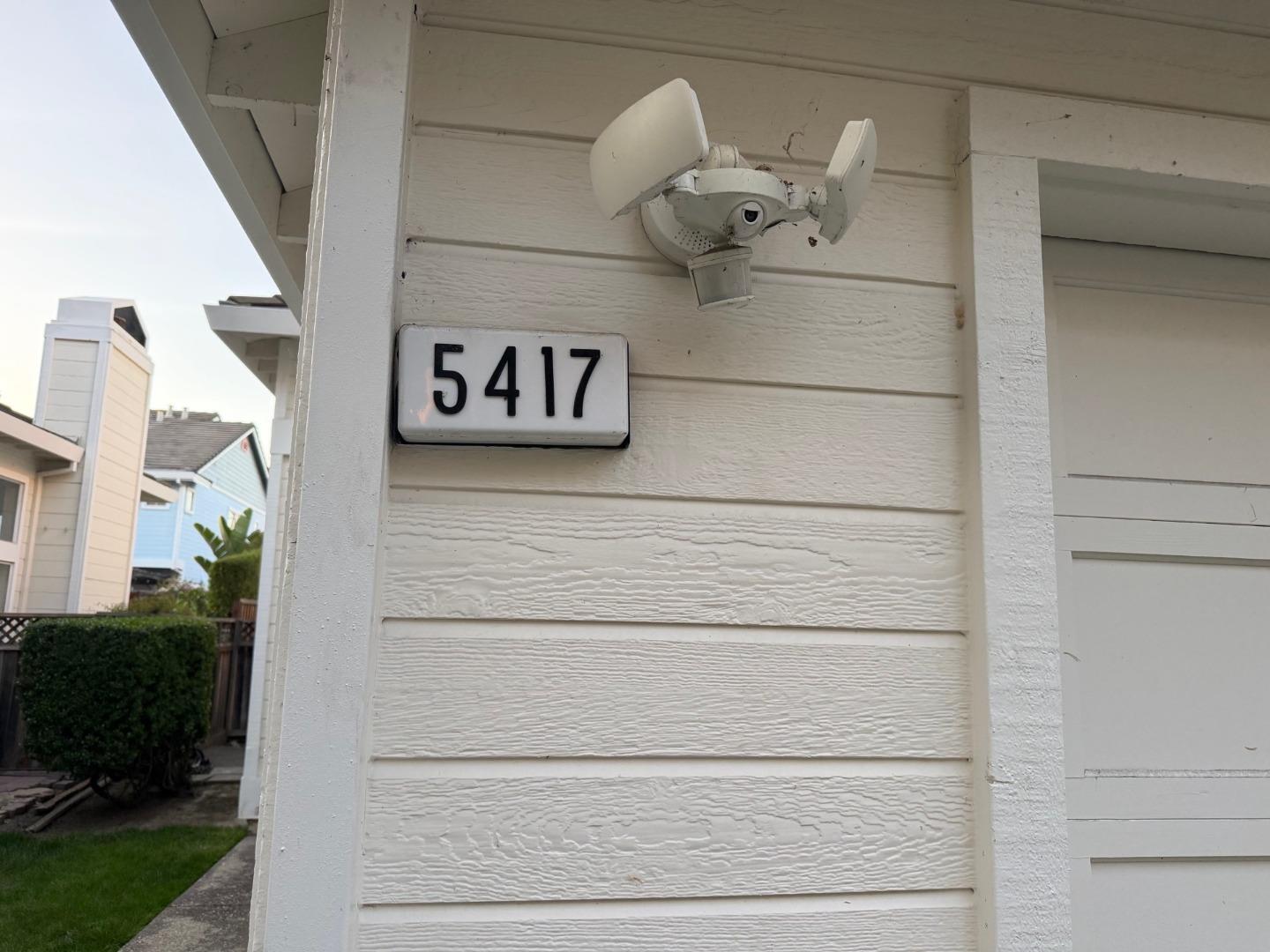 Detail Gallery Image 4 of 36 For 5417 Ridgewood Dr, Fremont,  CA 94555 - 2 Beds | 2/1 Baths