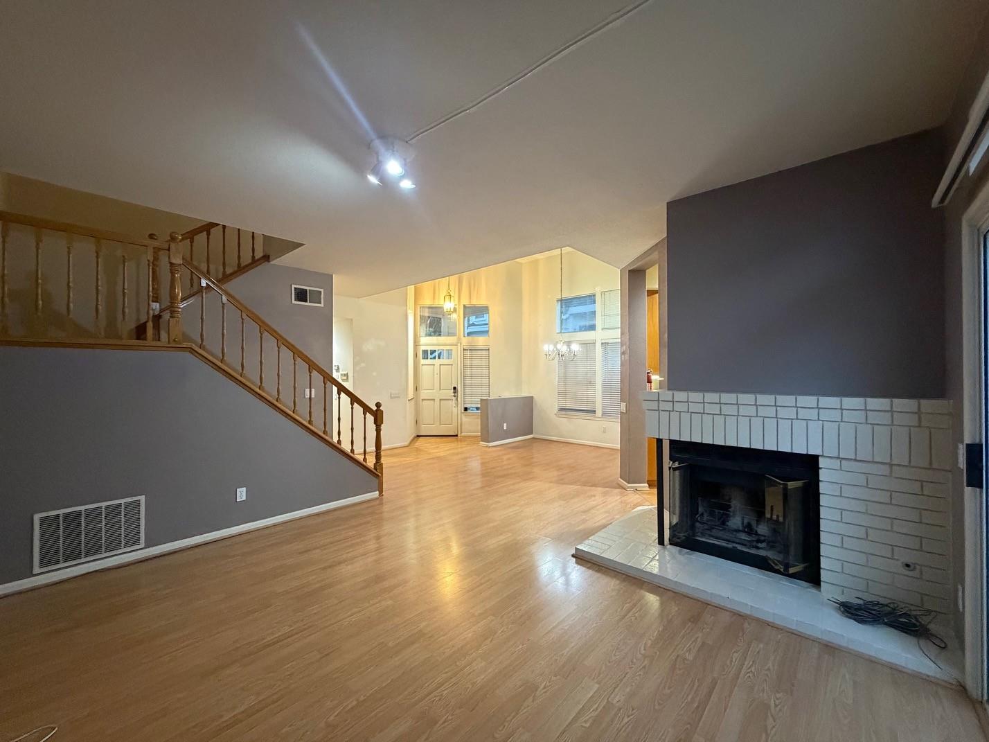 Detail Gallery Image 9 of 36 For 5417 Ridgewood Dr, Fremont,  CA 94555 - 2 Beds | 2/1 Baths