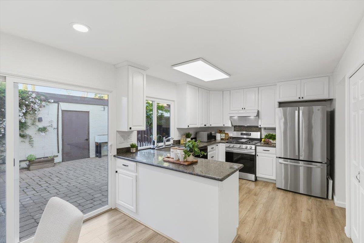 Detail Gallery Image 16 of 77 For 36421 Bendel Ter, Fremont,  CA 94536 - 3 Beds | 1/1 Baths