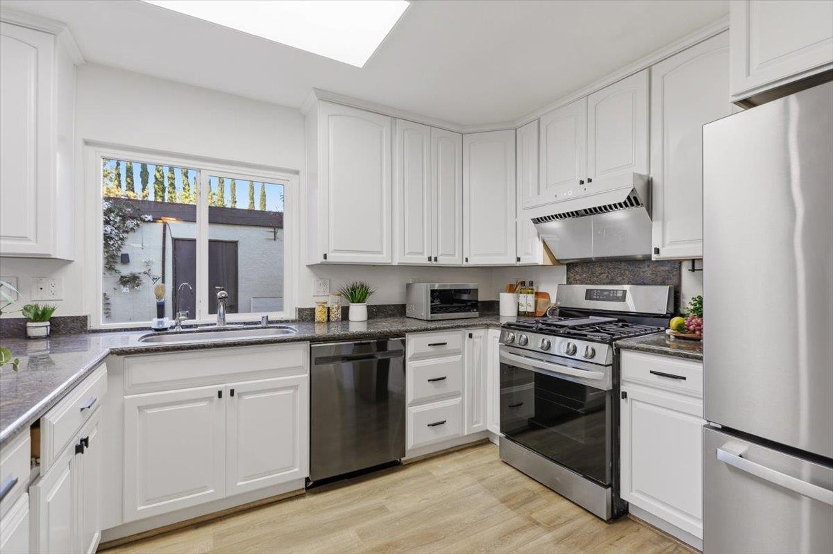 Detail Gallery Image 18 of 77 For 36421 Bendel Ter, Fremont,  CA 94536 - 3 Beds | 1/1 Baths