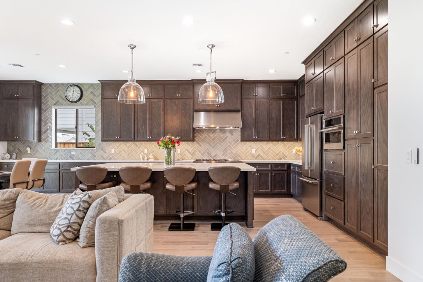 Detail Gallery Image 11 of 66 For 2409 Schooner Ave, Marina,  CA 93933 - 4 Beds | 3/1 Baths