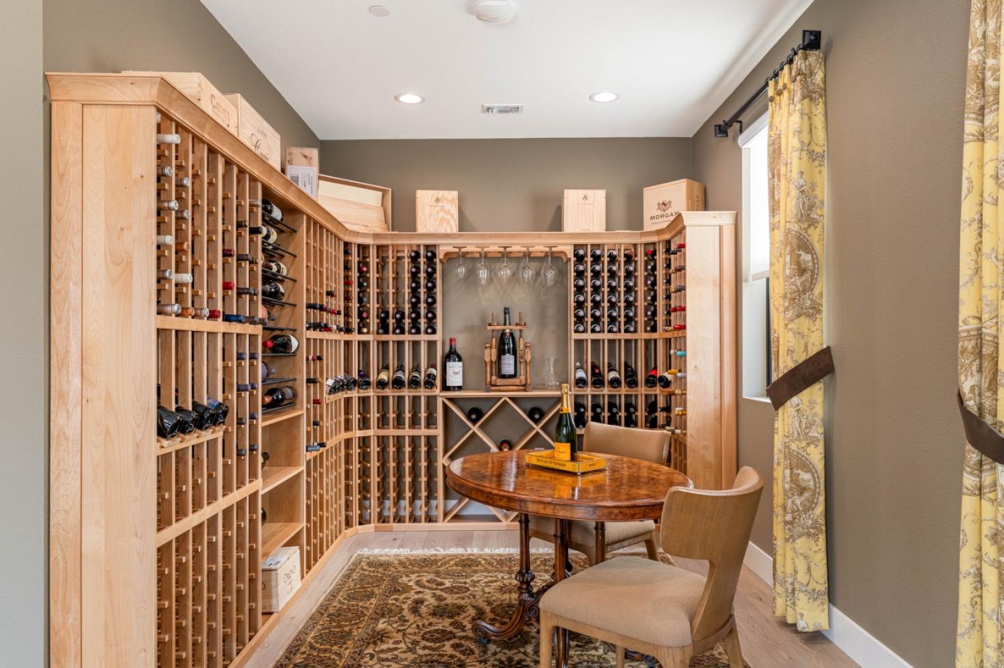 Detail Gallery Image 16 of 66 For 2409 Schooner Ave, Marina,  CA 93933 - 4 Beds | 3/1 Baths