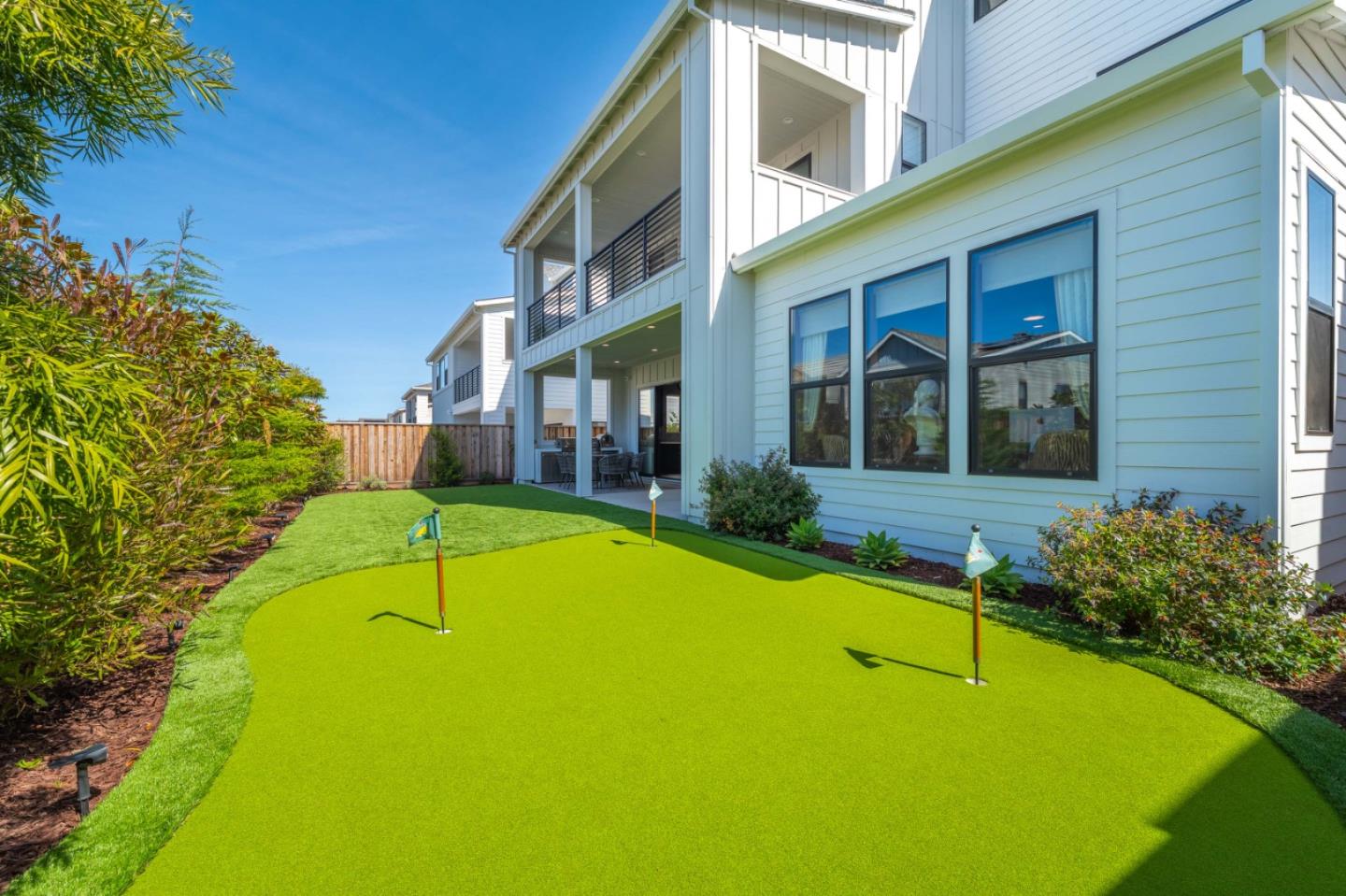 Detail Gallery Image 31 of 66 For 2409 Schooner Ave, Marina,  CA 93933 - 4 Beds | 3/1 Baths