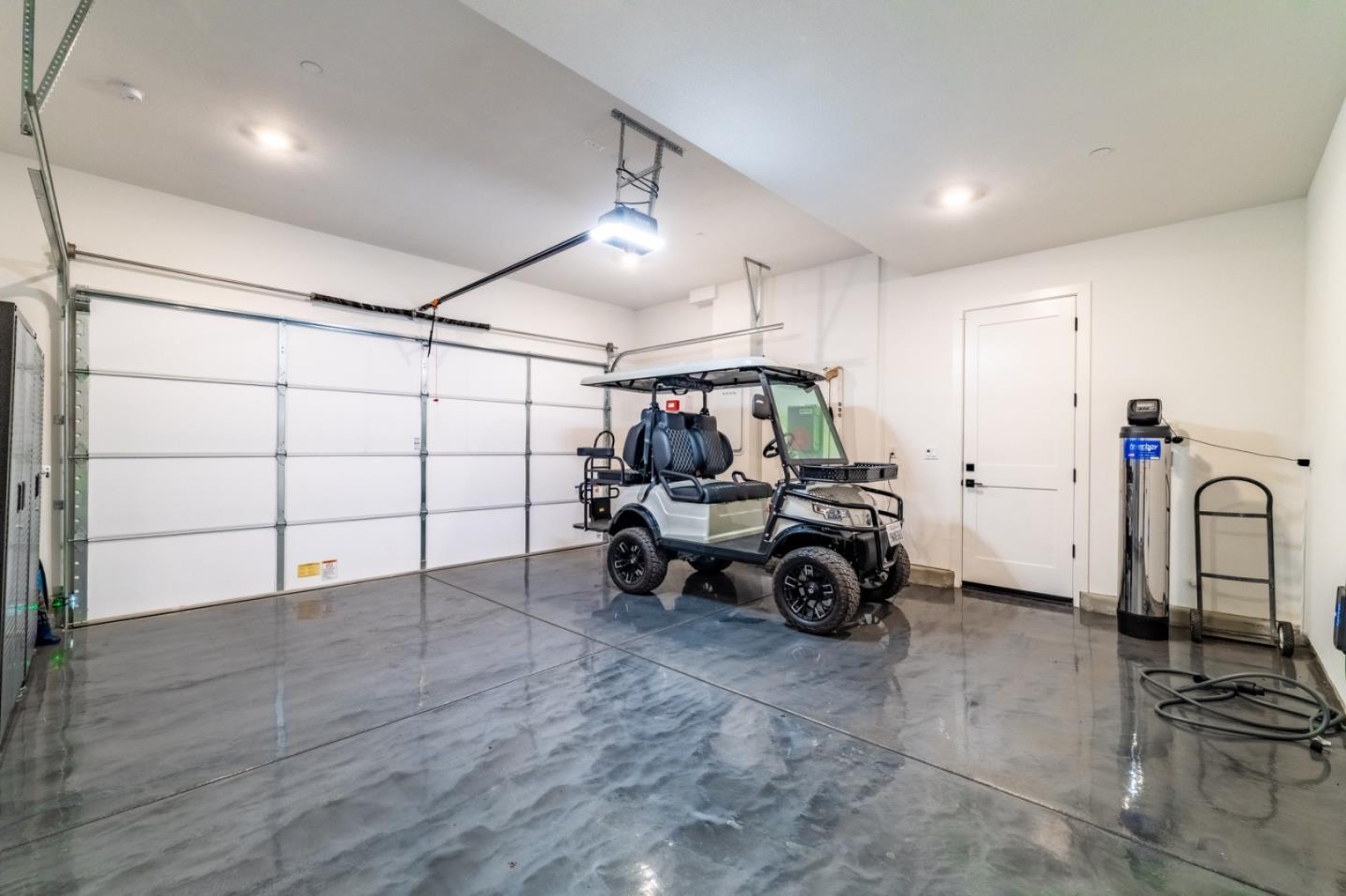 Detail Gallery Image 39 of 66 For 2409 Schooner Ave, Marina,  CA 93933 - 4 Beds | 3/1 Baths